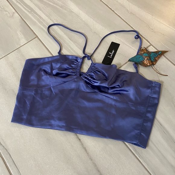 NWT Lulu's On the VIP list cropped satin stretch halter top blue - Hot!!! 🚨🔥 - Picture 6 of 6